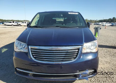 2016 Chrysler Town & Country Touring from USA, damaged, VIN 2C4RC1BG2GR135415